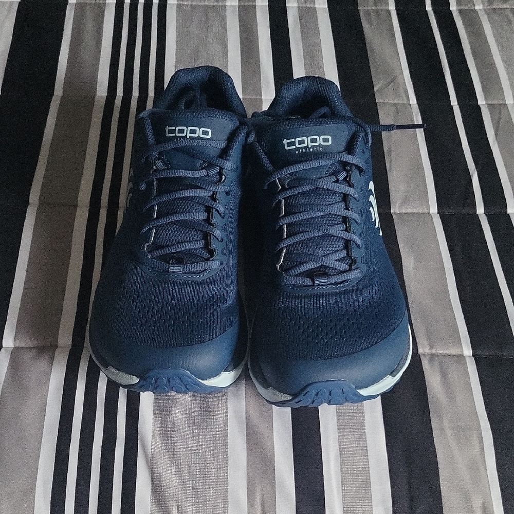 Trail Running Sneakers